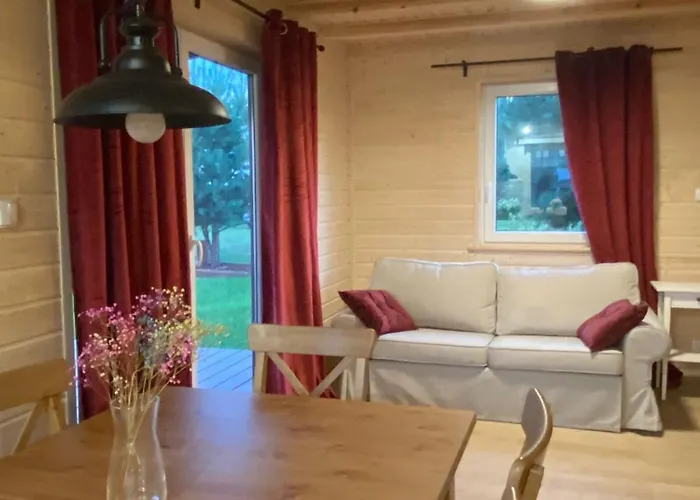 Dziupla U Szpaka Katno